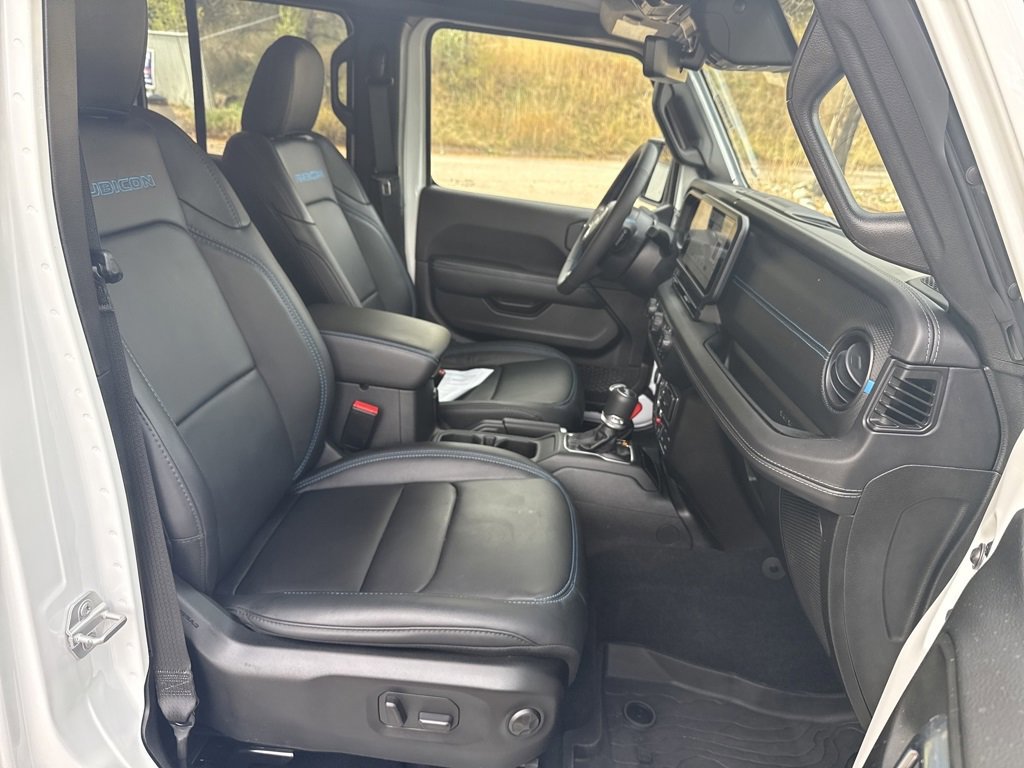 Used 2024 Jeep Wrangler Unlimited Rubicon 4xe image 31