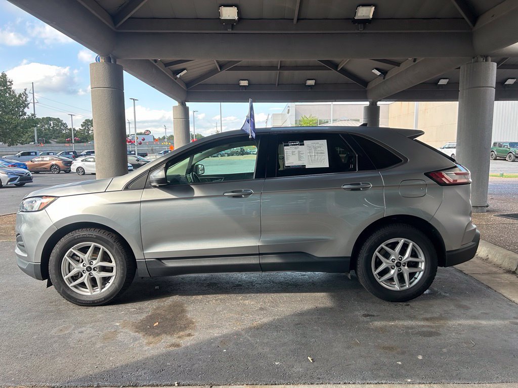 Certified 2024 Ford Edge SEL AWD/4WD image 4