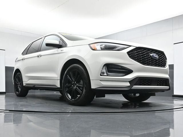 Certified 2024 Ford Edge ST-Line w/ Class II Trailer Tow Package AWD/4WD image 22