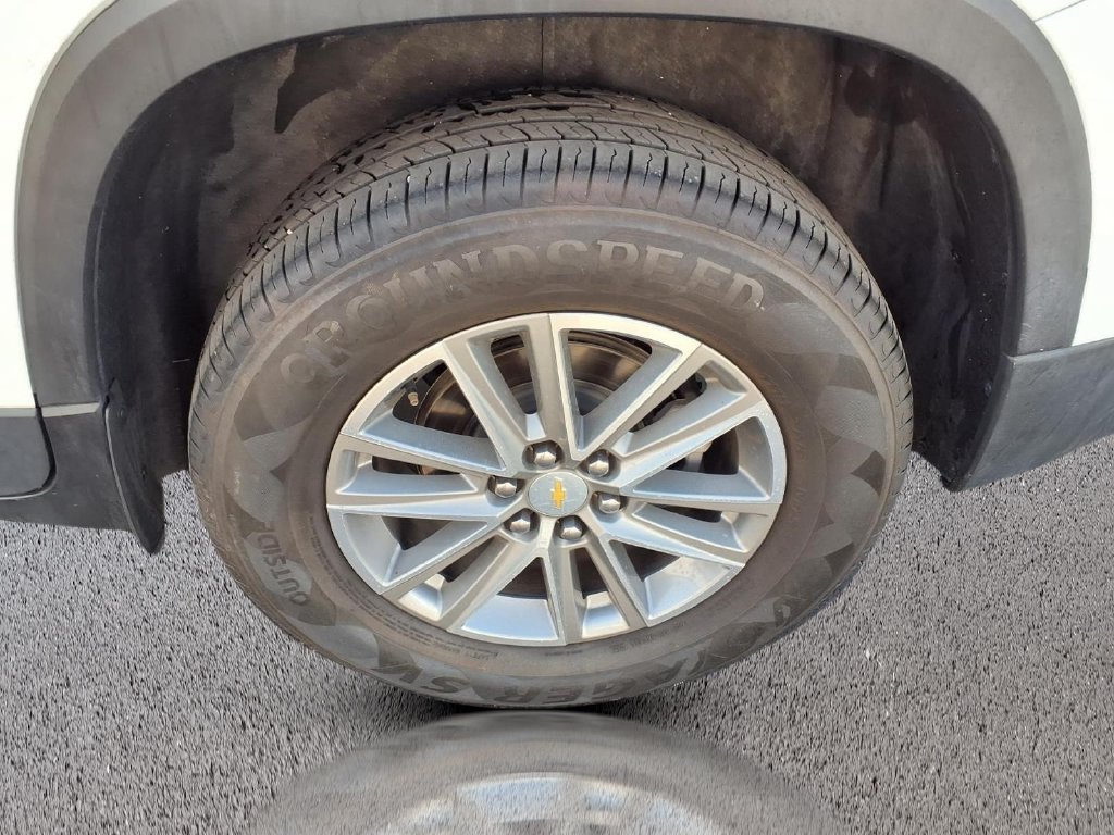 Used 2023 Chevrolet Traverse LT AWD/4WD image 30
