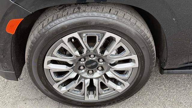 Used 2023 GMC Yukon Denali Ultimate AWD/4WD image 38