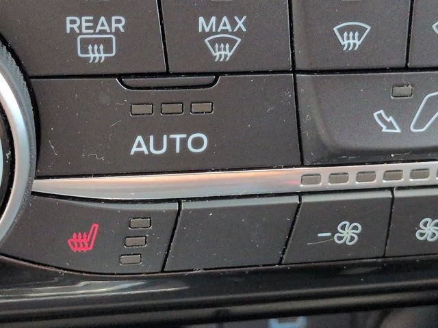 Certified 2022 Ford Escape SEL w/ SEL Stealth AWD Package image 23