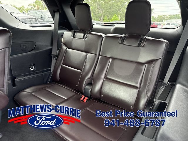 Certified 2025 Ford Explorer Platinum RWD image 12