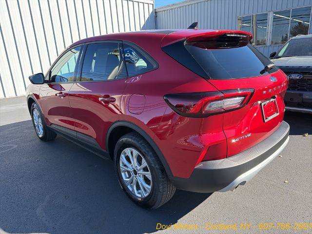 Certified 2025 Ford Escape Active w/ Cold Weather Package AWD/4WD image 4