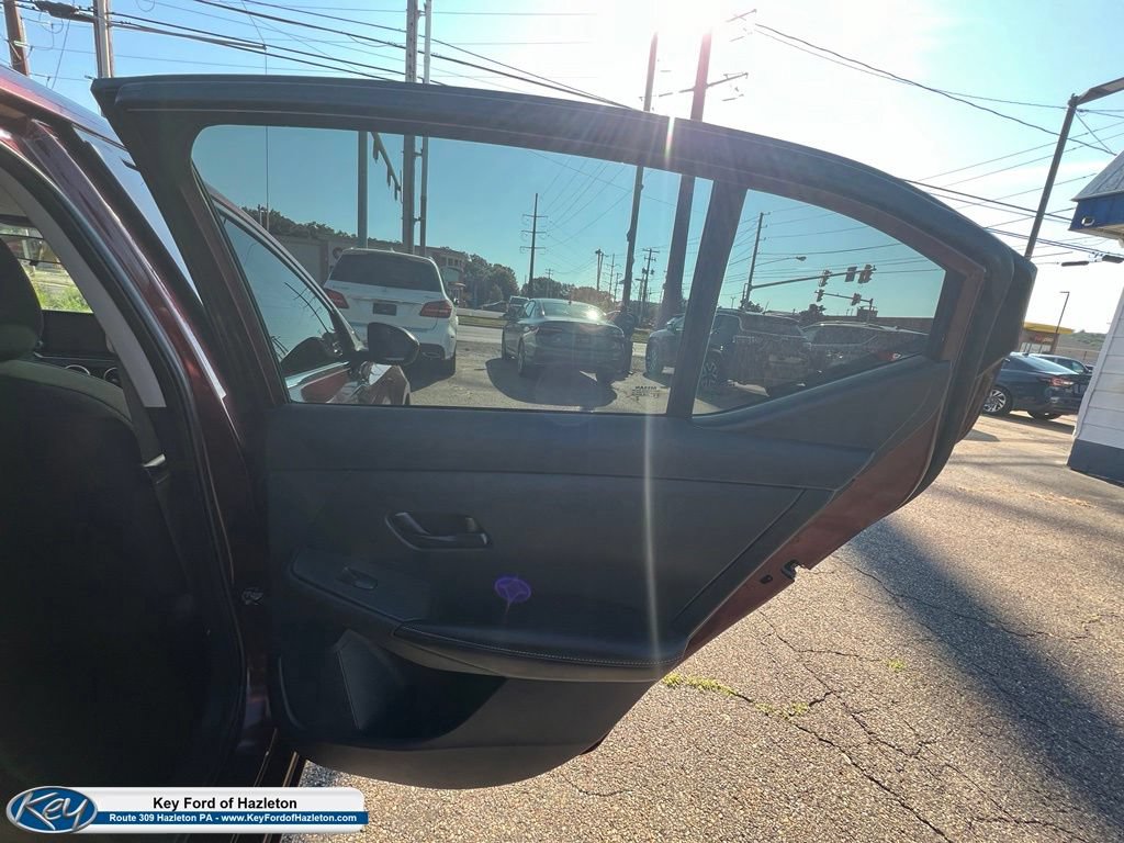 Used 2024 Nissan Sentra SV FWD image 25