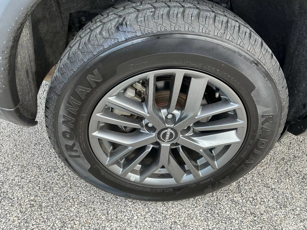 Used 2023 Nissan Rogue S AWD/4WD image 13