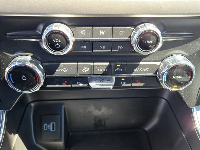 Certified 2022 Ford F150 XLT w/ Equipment Group 302A High image 17