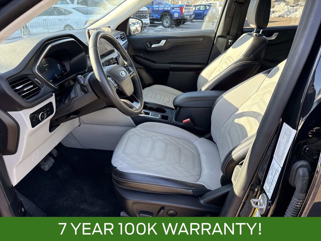 Certified 2023 Ford Escape Platinum w/ Premium Technology Package image 17
