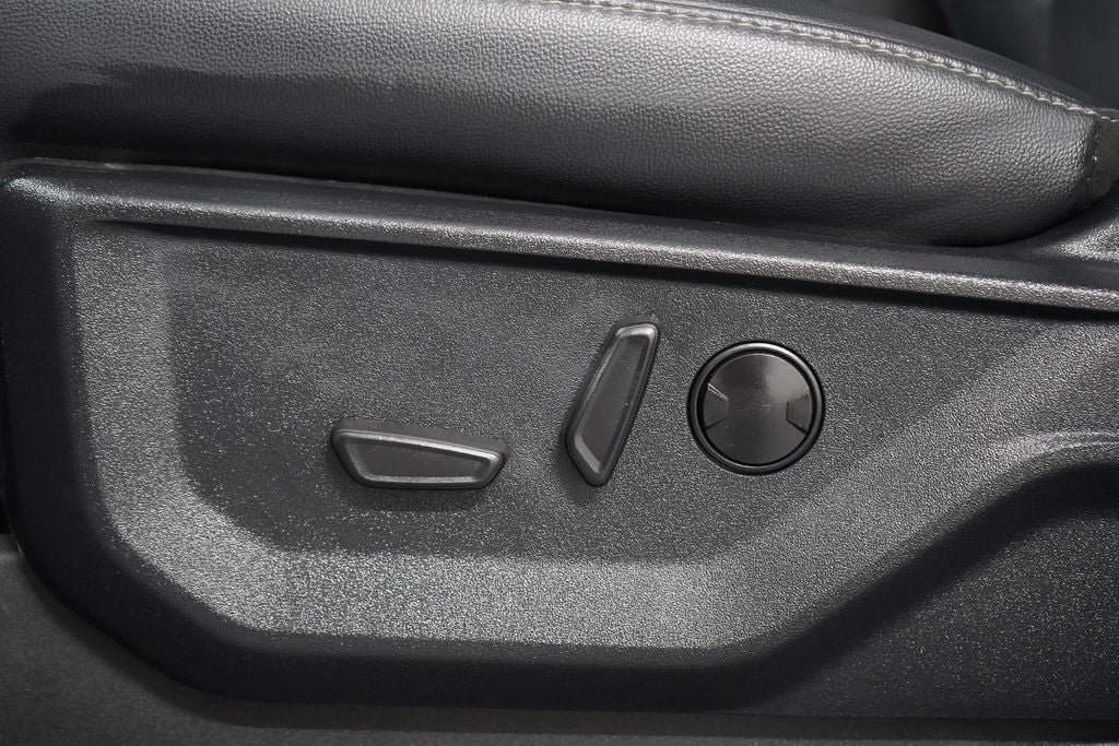 Certified 2025 Ford F150 Lariat AWD/4WD image 25