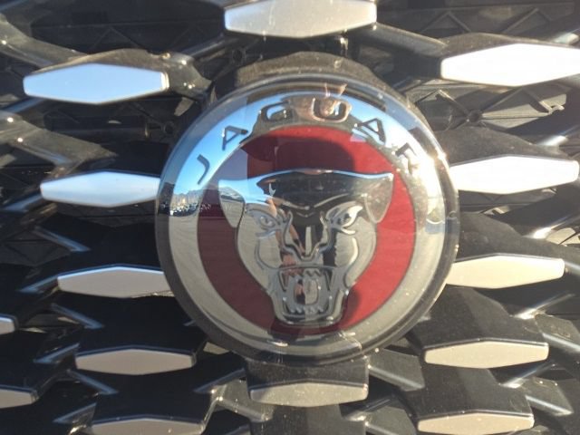 Used 2023 Jaguar F-PACE S AWD/4WD image 24