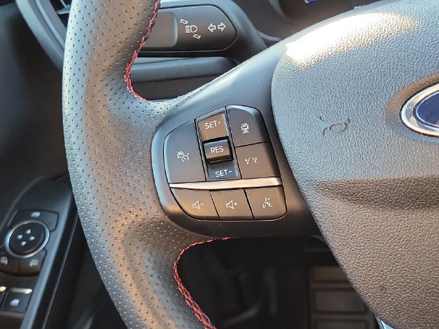 Certified 2024 Ford Escape ST-Line w/ Tech Pack #1 AWD/4WD image 15