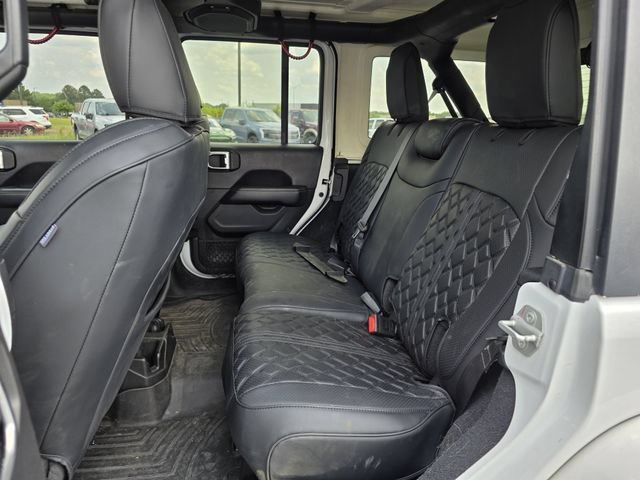 Used 2020 Jeep Wrangler Unlimited Sahara AWD/4WD image 17