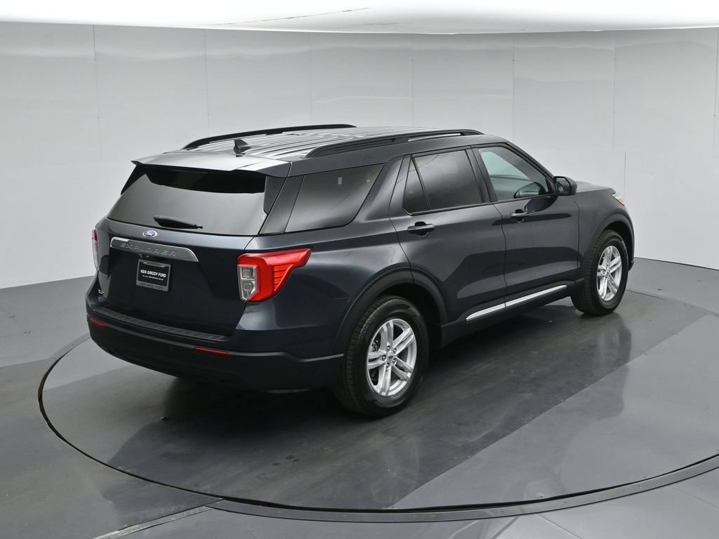 Certified 2023 Ford Explorer XLT RWD image 40