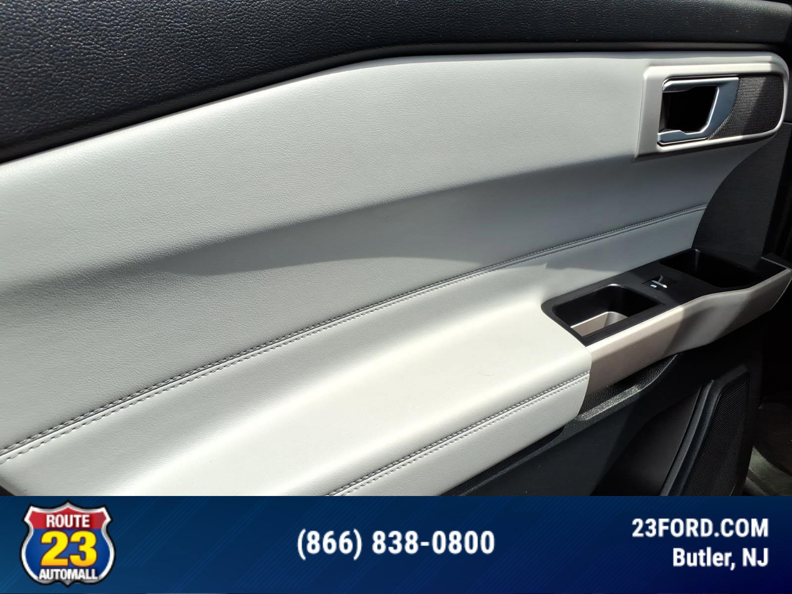 Certified 2024 Ford Explorer XLT w/ Equipment Group 202A AWD/4WD image 23