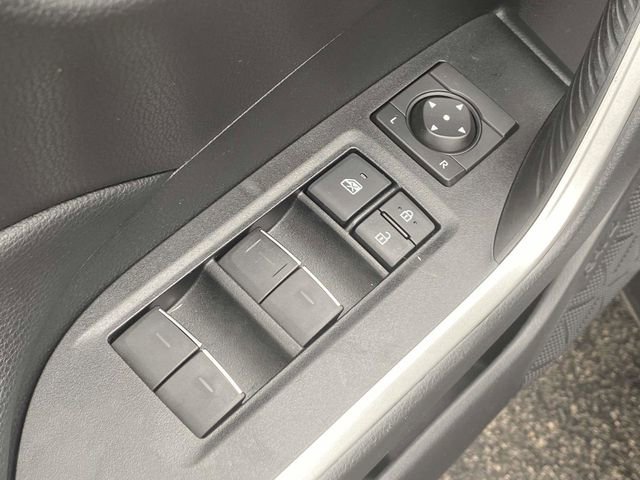 Used 2022 Toyota RAV4 XLE Premium image 22