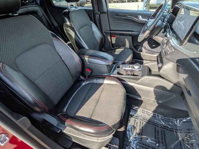 Certified 2024 Ford Escape ST-Line w/ Tech Pack #1 AWD/4WD image 28