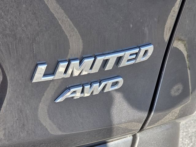 Used 2020 Toyota RAV4 Limited AWD/4WD image 8