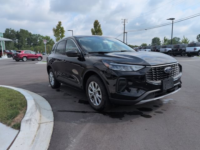 Certified 2024 Ford Escape Active AWD/4WD image 7