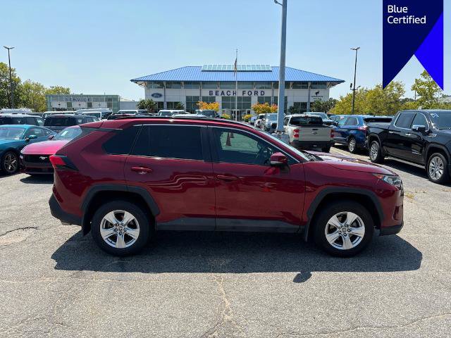 Used 2021 Toyota RAV4 XLE AWD/4WD image 4