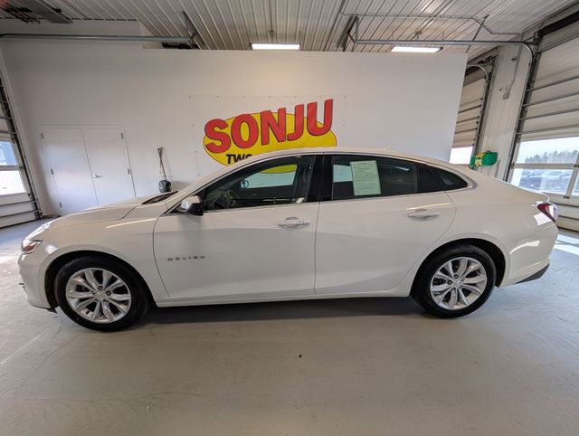Used 2022 Chevrolet Malibu LT FWD image 2