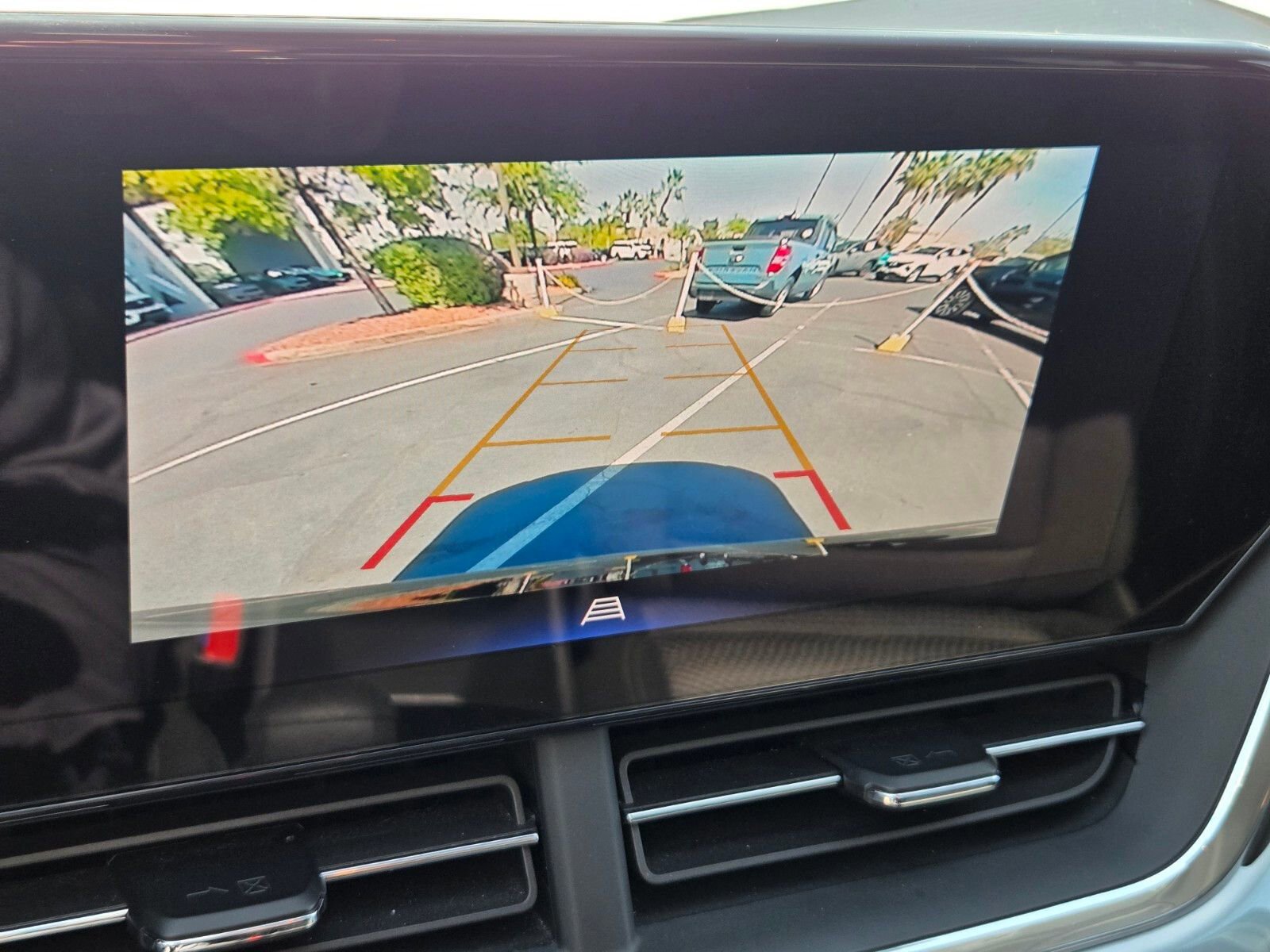 Used 2025 Chevrolet Trax LT image 21