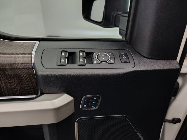 Certified 2020 Ford F350 Lariat AWD/4WD image 23