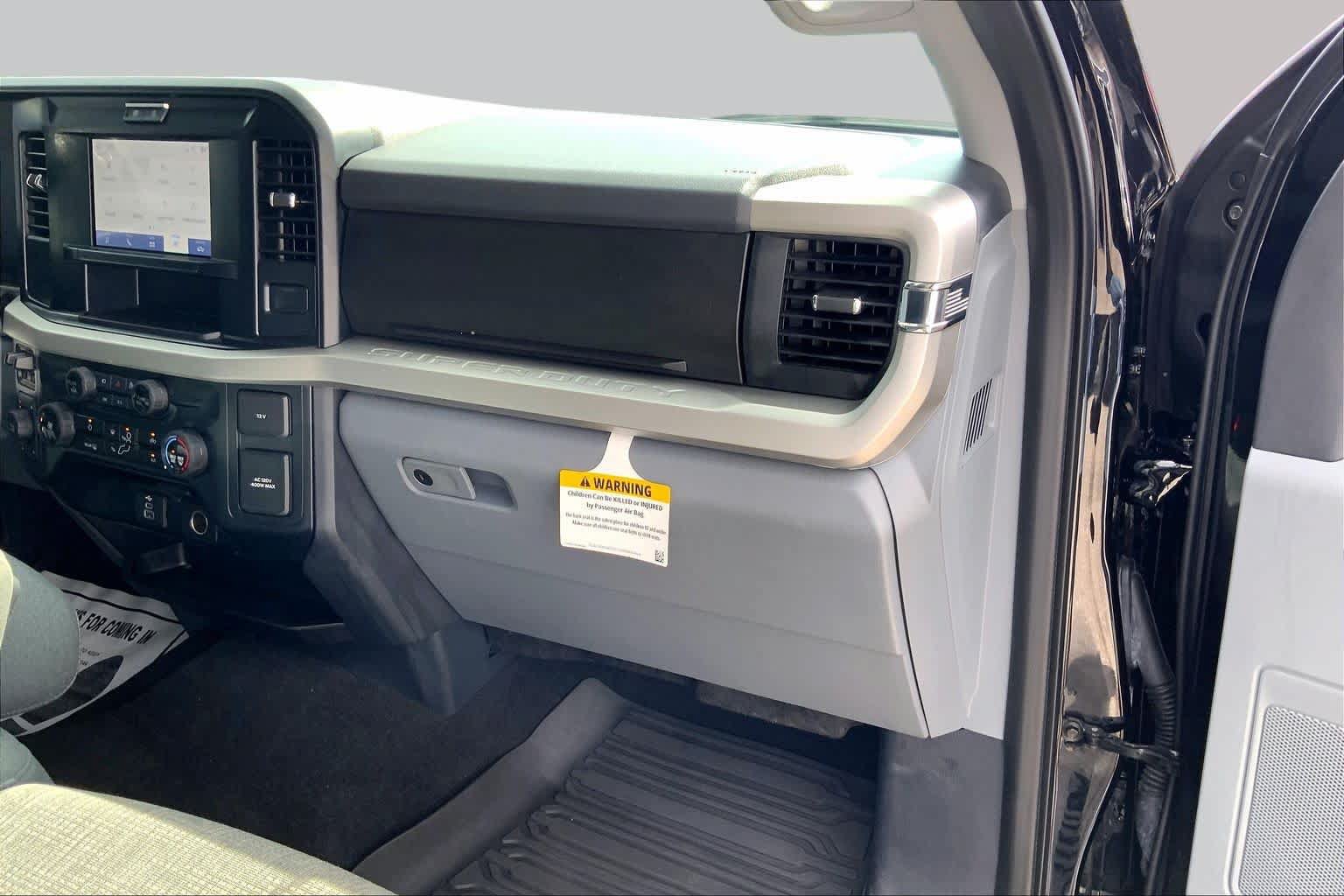 Certified 2025 Ford F250 XLT w/ 360-Degree Camera Package AWD/4WD image 19