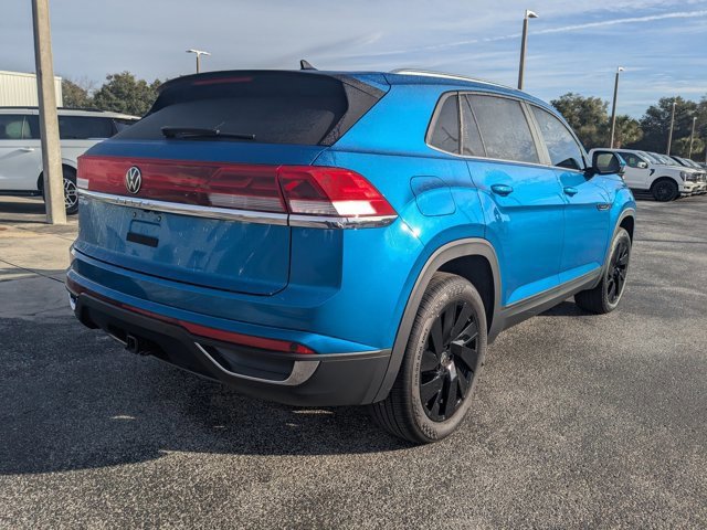 Used 2024 Volkswagen Atlas Cross Sport SE image 5