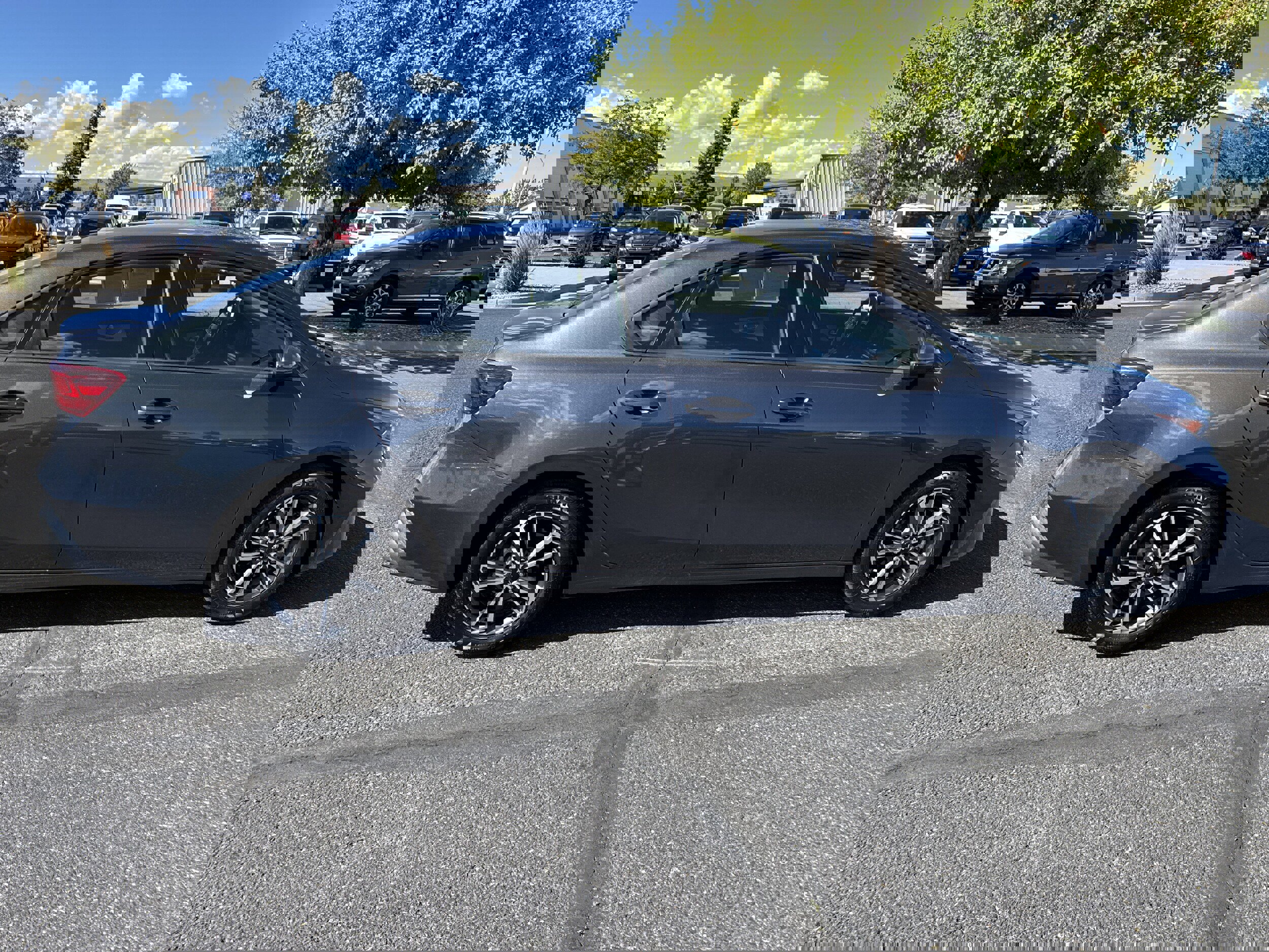 Used 2022 Kia Forte LXS w/ LXS Technology Package image 7