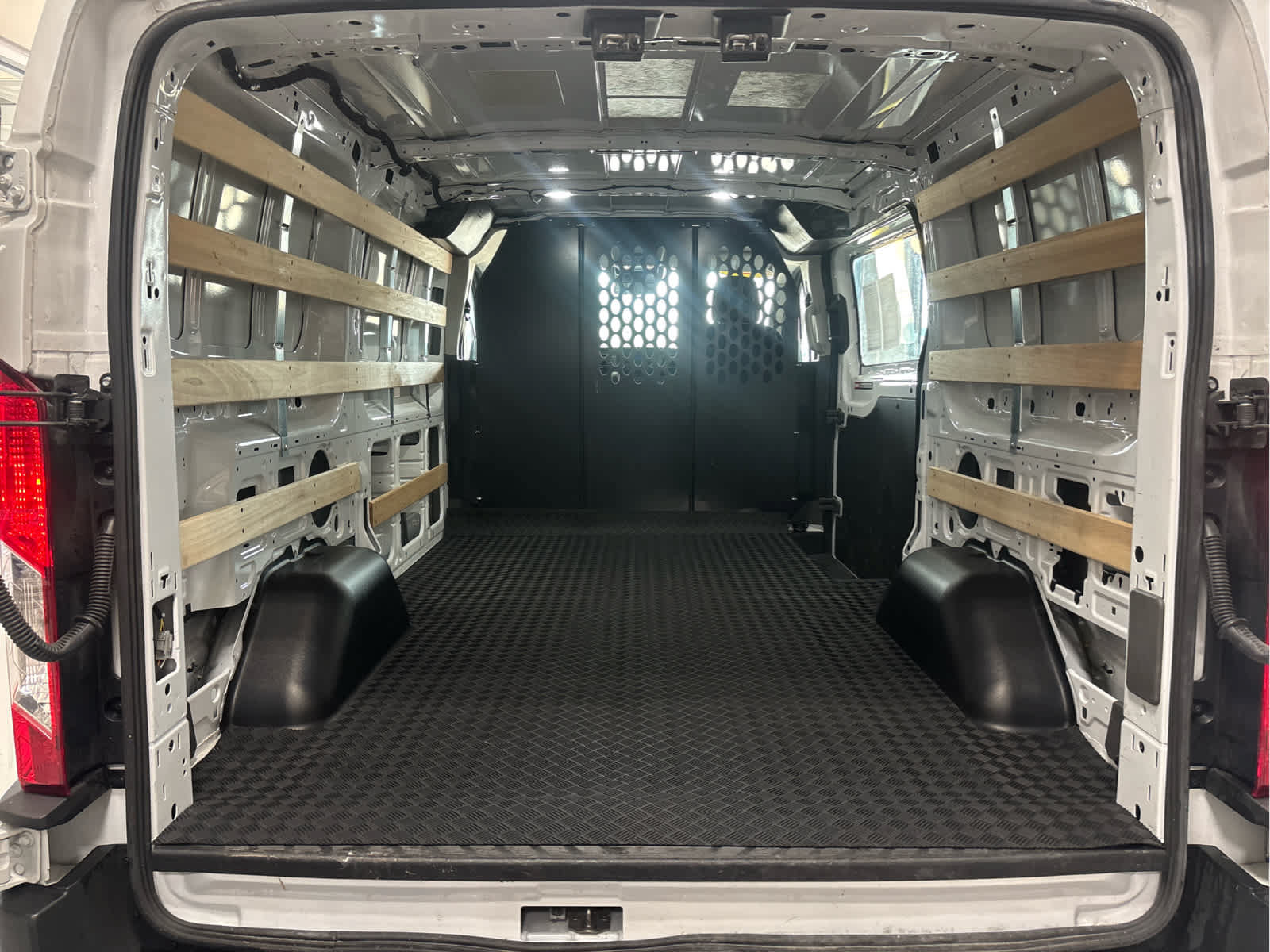 Certified 2025 Ford Transit 250 Low Roof w/ Exterior Upgrade Package RWD image 7