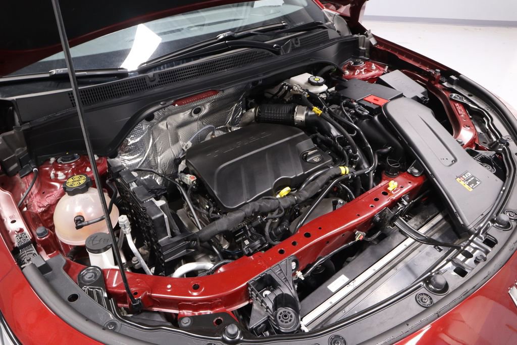 Used 2025 Buick Envista Avenir FWD image 36