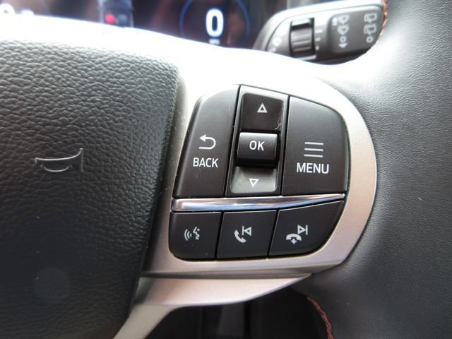 Certified 2025 Ford Explorer Active w/ Active Comfort Package image 17