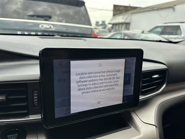 Certified 2023 Ford Explorer XLT w/ Equipment Group 202A AWD/4WD image 23