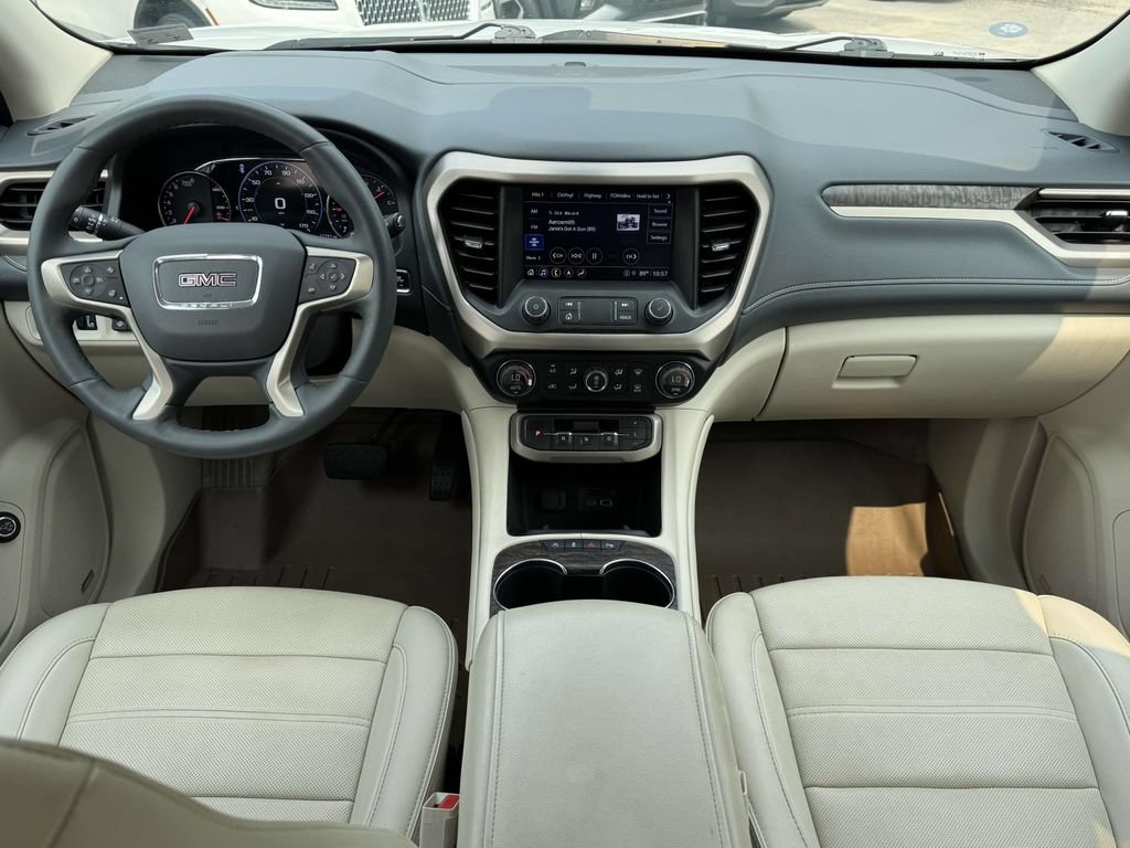 Used 2023 GMC Acadia Denali w/ Denali Ultimate Package FWD image 2