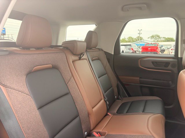 Certified 2025 Ford Bronco Sport Outer Banks w/ Outer Banks Tech Package+ AWD/4WD image 29