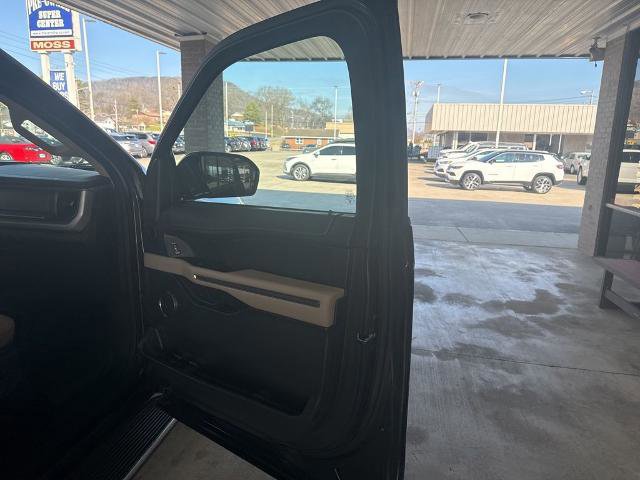 Certified 2023 Ford Expedition XLT image 17