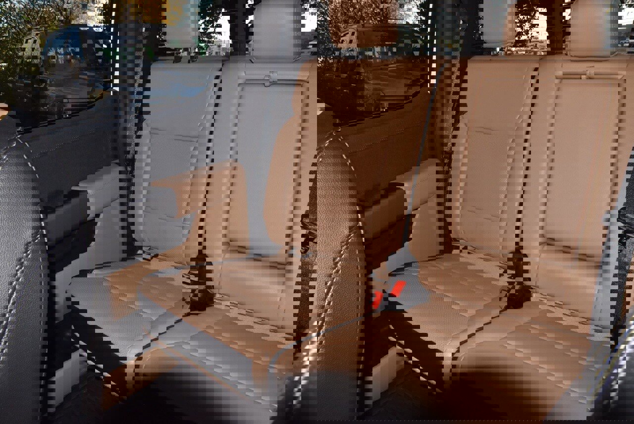 Certified 2023 Ford F150 Lariat w/ Equipment Group 502A High image 19