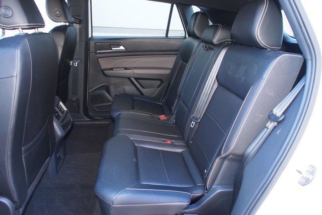 Used 2022 Volkswagen Atlas Cross Sport SE image 18