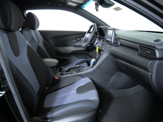 Used 2020 Hyundai Veloster 2.0 FWD image 9