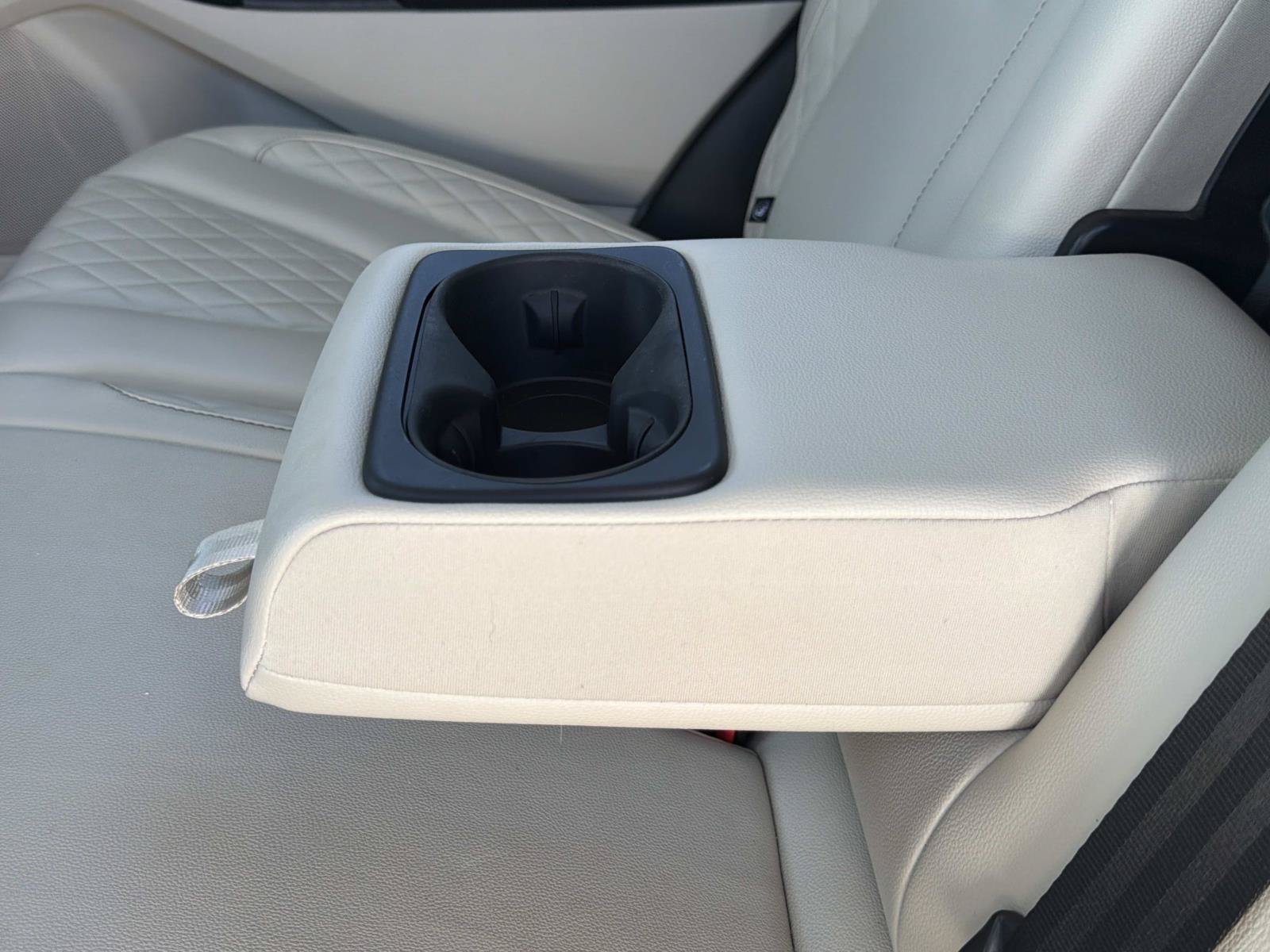 Certified 2024 Ford Edge Titanium AWD/4WD image 16