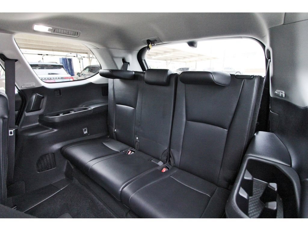 Used 2024 Toyota Grand Highlander AWD image 10