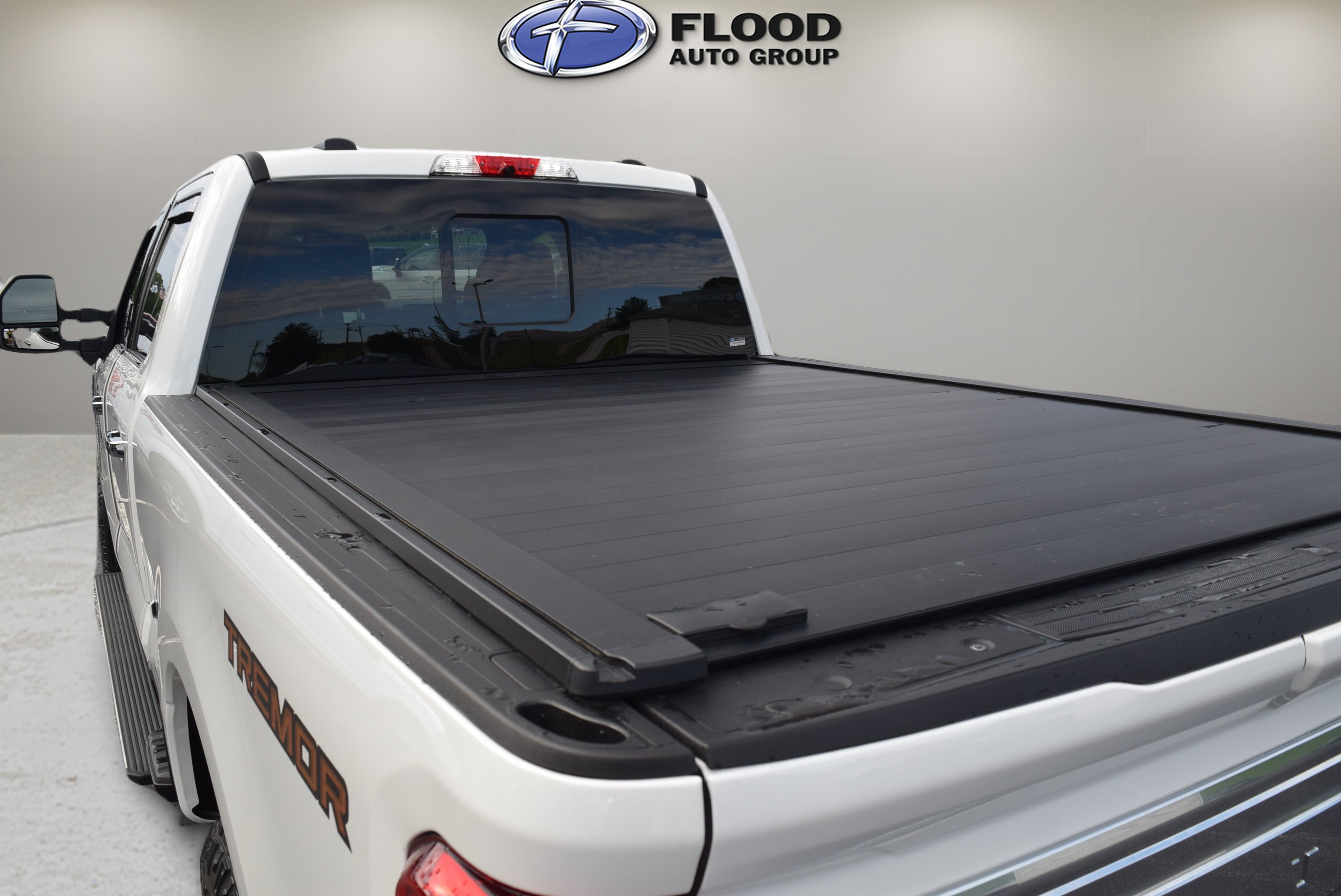 Certified 2024 Ford F250 Platinum w/ Tremor Off-Road Package AWD/4WD image 6