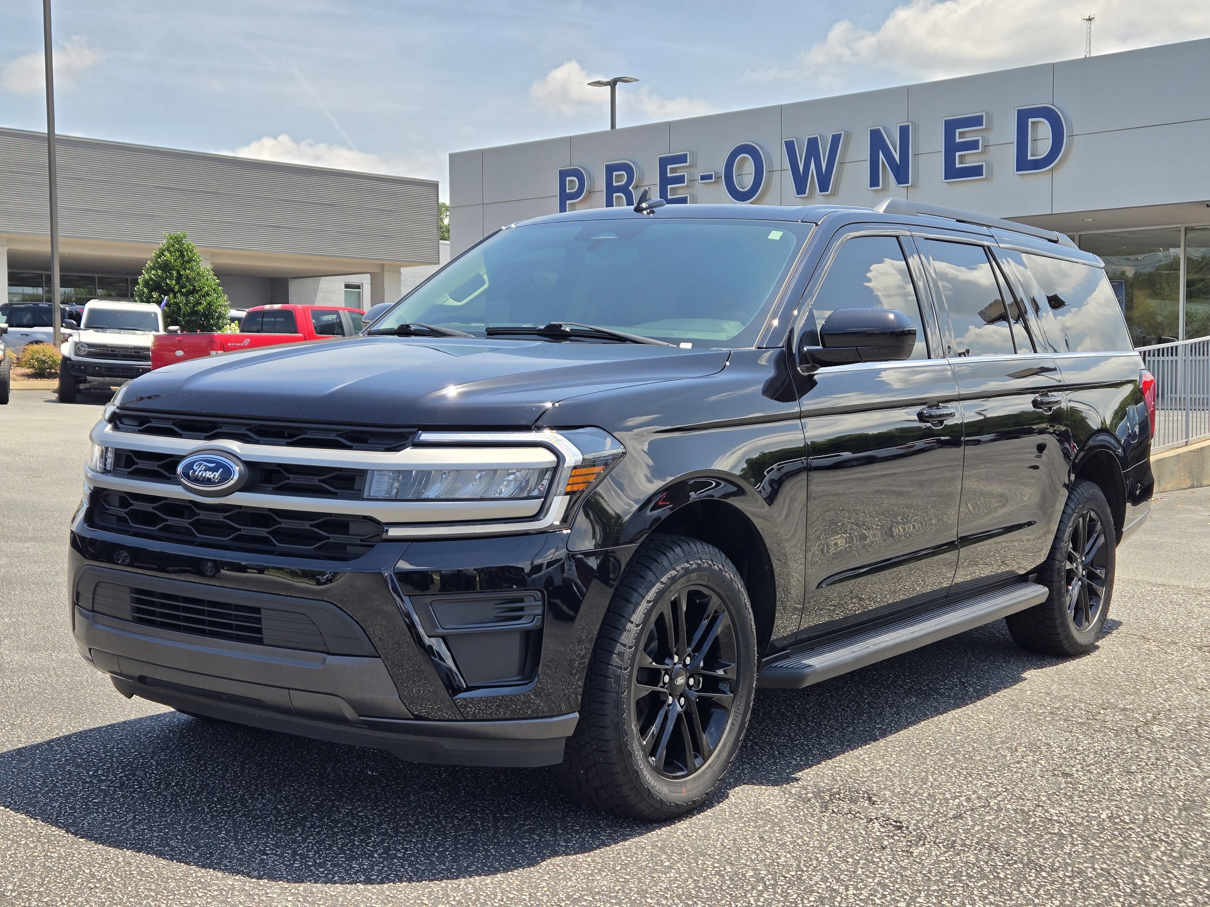 Certified 2024 Ford Expedition Max XLT RWD image 2