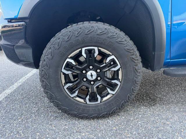 Used 2023 Chevrolet Silverado 1500 ZR2 w/ Technology Package AWD/4WD image 24