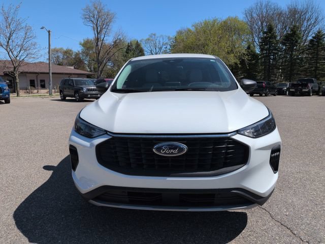 Certified 2023 Ford Escape Active w/ Cold Weather Package FWD image 2