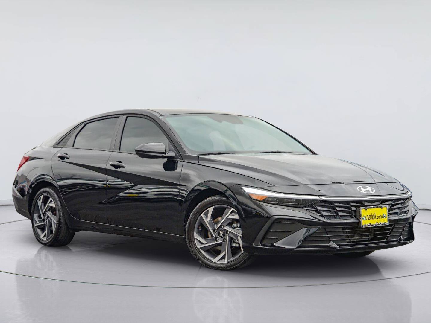 Used 2025 Hyundai Elantra Sport FWD image 1