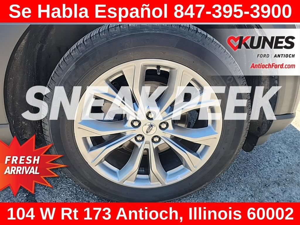 Certified 2024 Ford Explorer Limited AWD/4WD image 14