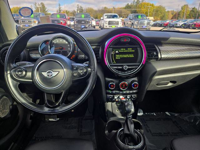 Used 2017 MINI Cooper S image 13