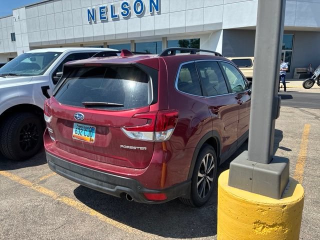 Used 2022 Subaru Forester Limited AWD/4WD image 7