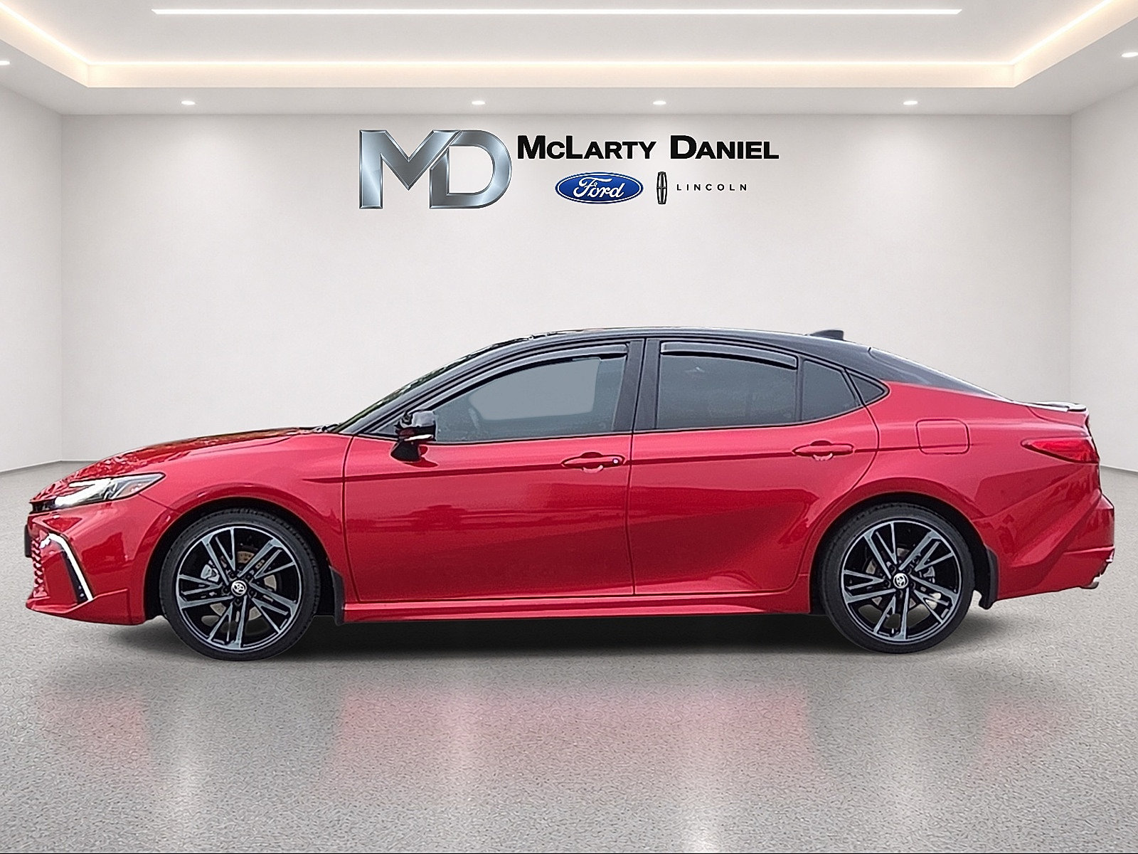 Used 2026 Toyota Camry XSE w/ Premium Plus Package FWD image 3